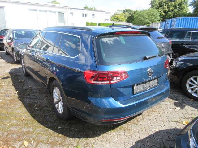 VW Passat Variant Business 2.0 TDI DSG NAVI AHK KAMER 128.860 km 20.988 &euro; Bergkamen 59192