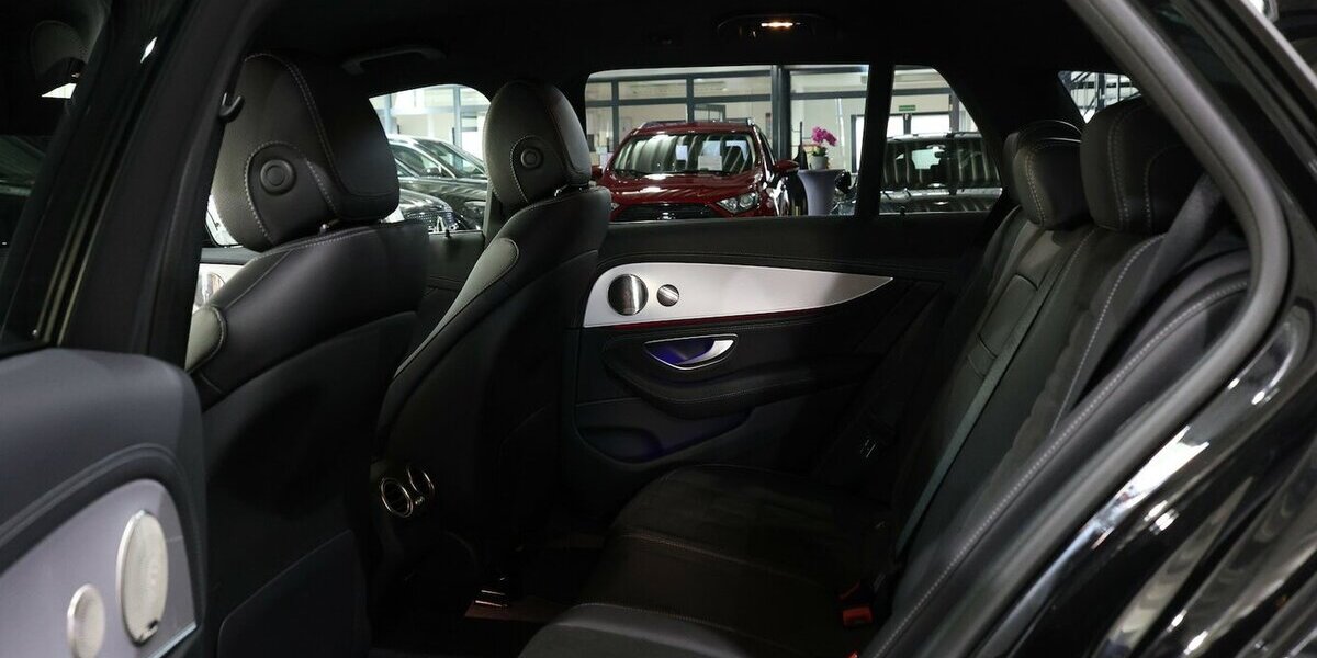 Mercedes-Benz E 200 d T BUSINESS AMG-LINE-SPORT WIDESCREEN,LED 38.000 km 41.777 &euro; Hamm 59077