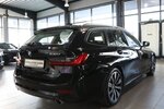 BMW 330d Touring ADVANTAGE / LED / LIVE+NAVI+ 149.000 km 22.993 &euro; Hamm 59077