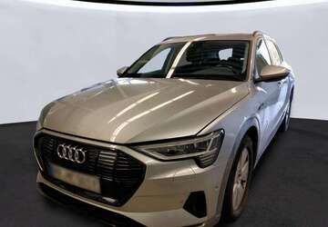 Audi e-tron 22.478 km 30.840 &euro; Hagen 58091