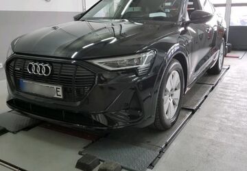 Audi e-tron 38.443 km 36.670 &euro; Hagen 58091