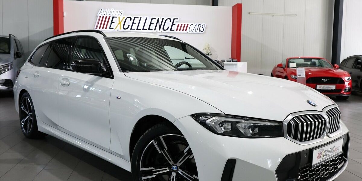 BMW 320d Touring M-SPORTPAKET SHADOW / CURVED 100.000 km 32.555 &euro; Hamm 59077
