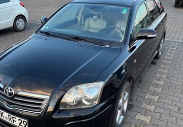 Toyota Avensis 263.360 km 3.000 &euro; Unna 59425