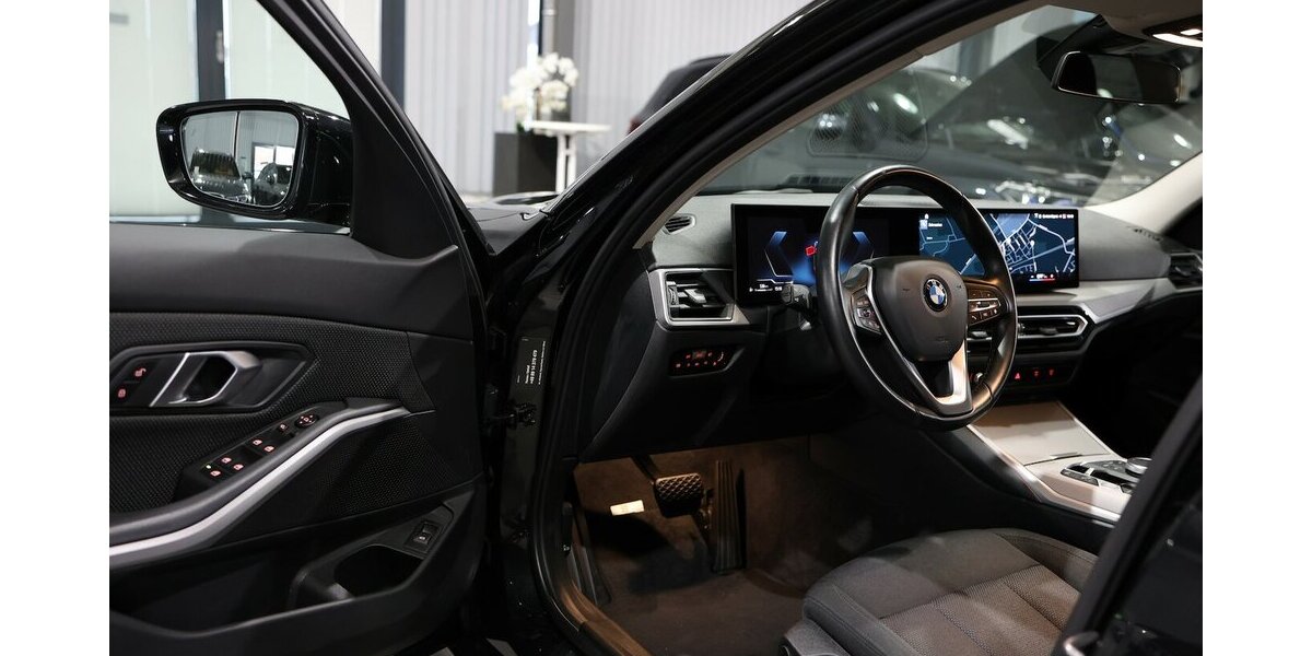 BMW 318d Touring SPORT FACE-LIFT CURVED+NAVI+KAMERA 69.000 km 25.993 &euro; Hamm 59077