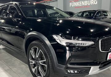 Volvo V90 Cross Country 174.000 km 24.900 &euro; Dortmund 44145