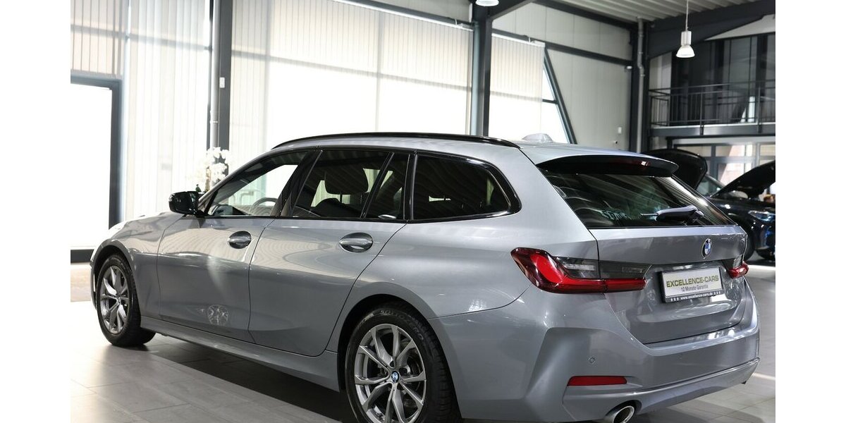 BMW 318d Touring SPORT / PANORAMA,LEDER,CURVED+HUD 53.000 km 28.993 &euro; Hamm 59077