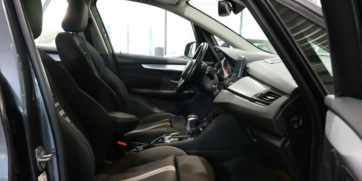 BMW 218 Active Tourer d Advantage BUSINESS LED,NAVI+ 158.000 km 13.888 &euro; Hamm 59077