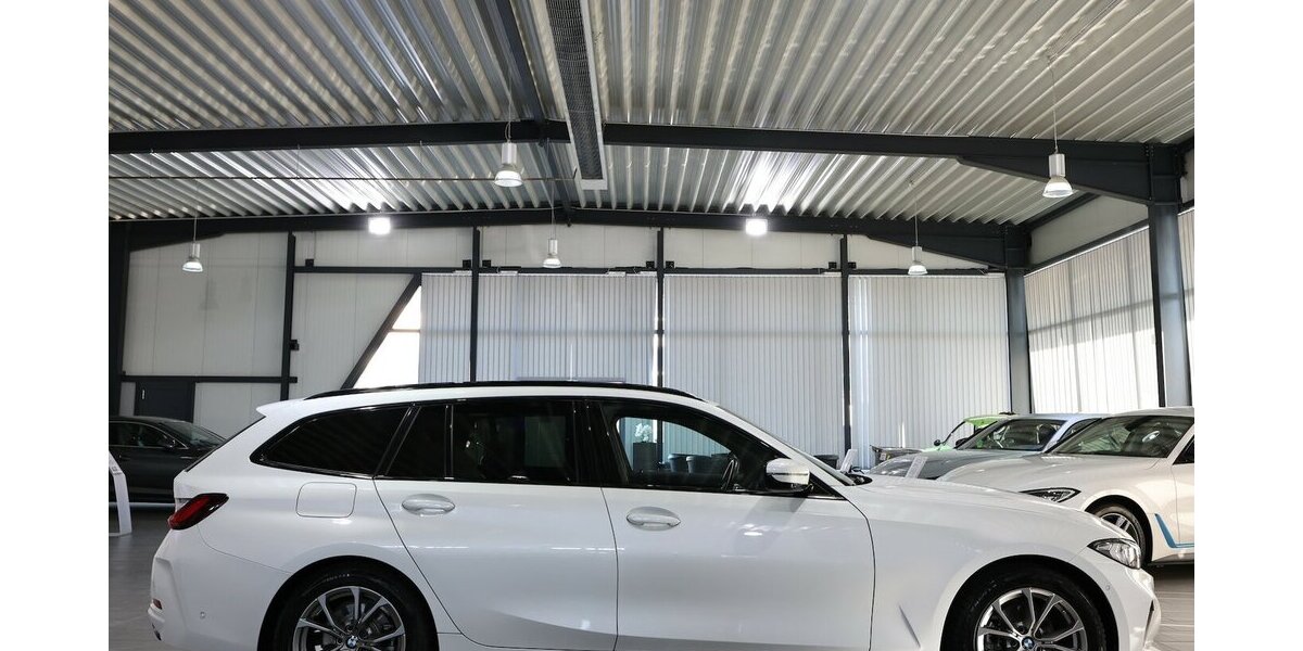 BMW 318d Touring SPORT WHITE & BROWN / CURCED, LED 100.000 km 26.777 &euro; Hamm 59077