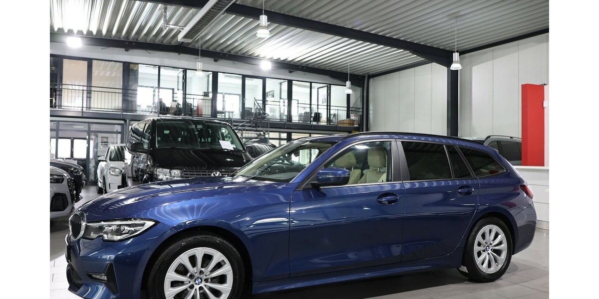 BMW 320d Touring SPORT BLUE & BEIGE / PANORAMA, LED 115.000 km 24.993 &euro; Hamm 59077