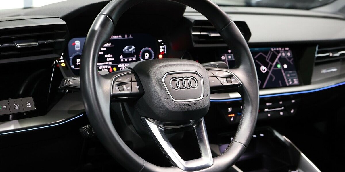 Audi A3 LIMOUSINE 30 TFSI S-LINE MATRIX, VOLL-LEDER 60.000 km 25.777 &euro; Hamm 59077