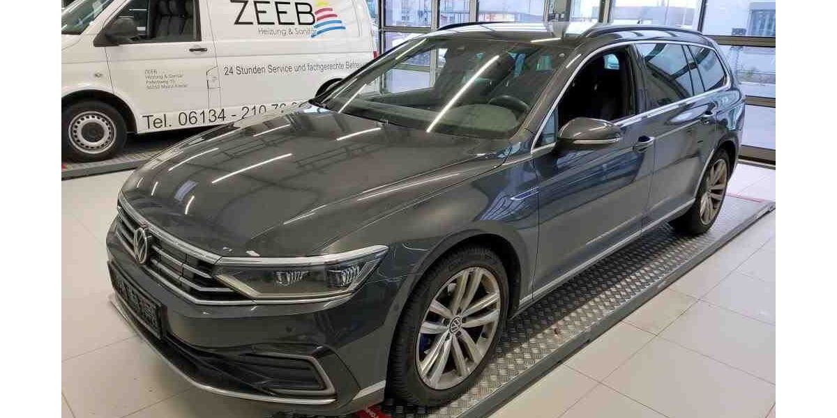 VW Passat Variant 79.000 km 24.788 &euro; Bergkamen 59192