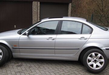 BMW 323 200.000 km 4.500 &euro; Dortmund 44267