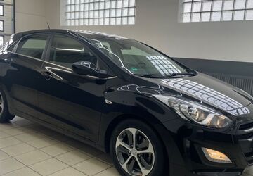 Hyundai i30 92.838 km 12.900 &euro; Kamen 59174