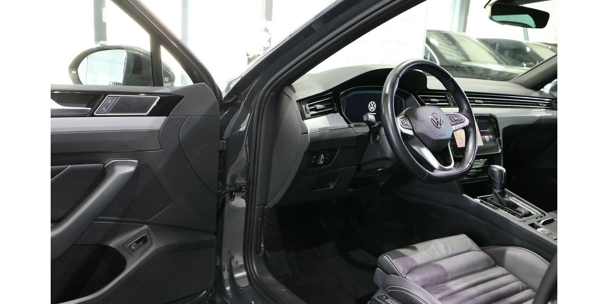 VW Passat Variant 2.0 TDI DSG BUSINESS IQ PANORAMA 122.000 km 22.777 &euro; Hamm 59077