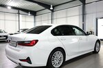 BMW 320i LIMOUSINE SPORT-LINE SHADOW / LEDER, LIVE+ 107.000 km 27.993 &euro; Hamm 59077