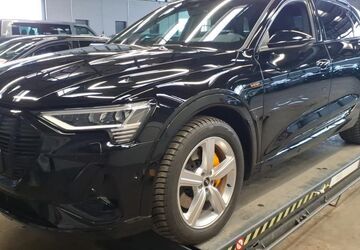 Audi e-tron 37.837 km 30.610 &euro; Hagen 58091
