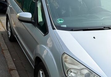 Ford Galaxy 248.000 km 3.600 &euro; Lünen 44536