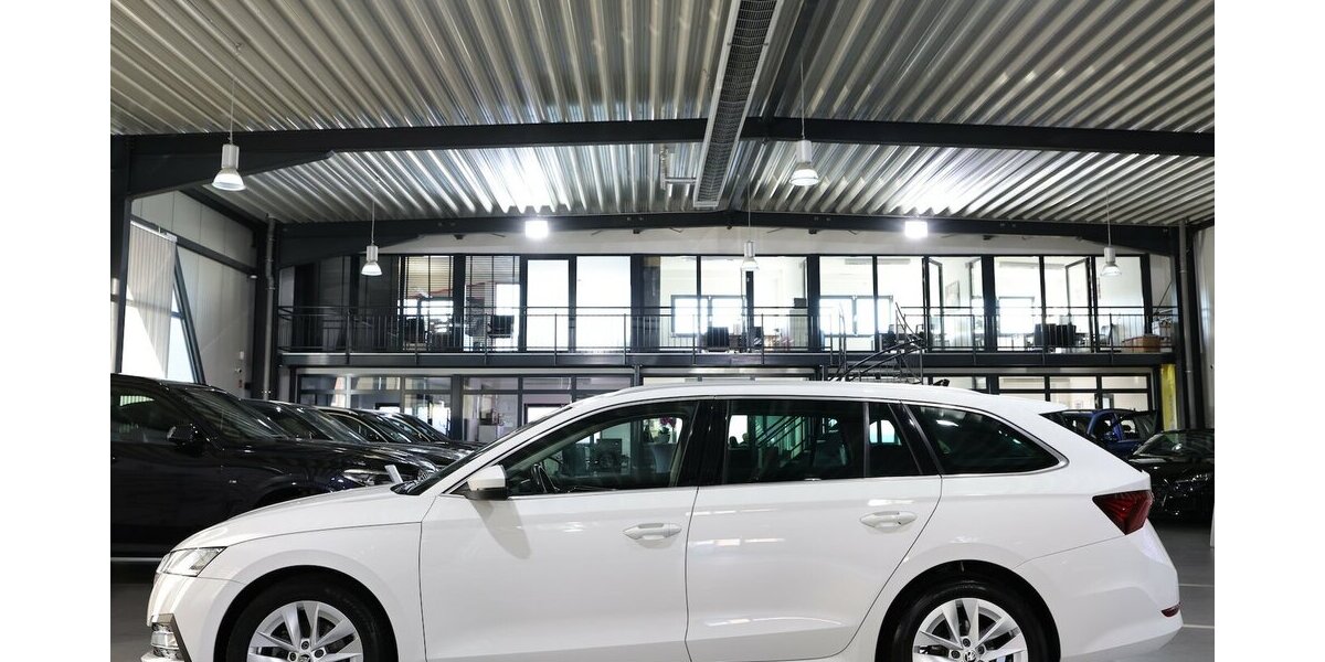 Skoda Octavia Combi 2.0 TDI FIRST-EDITION WHITE / LED 152.000 km 15.991 &euro; Hamm 59077