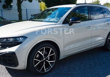 VW Touareg 7.602 km 71.980 &euro; Bönen 59199