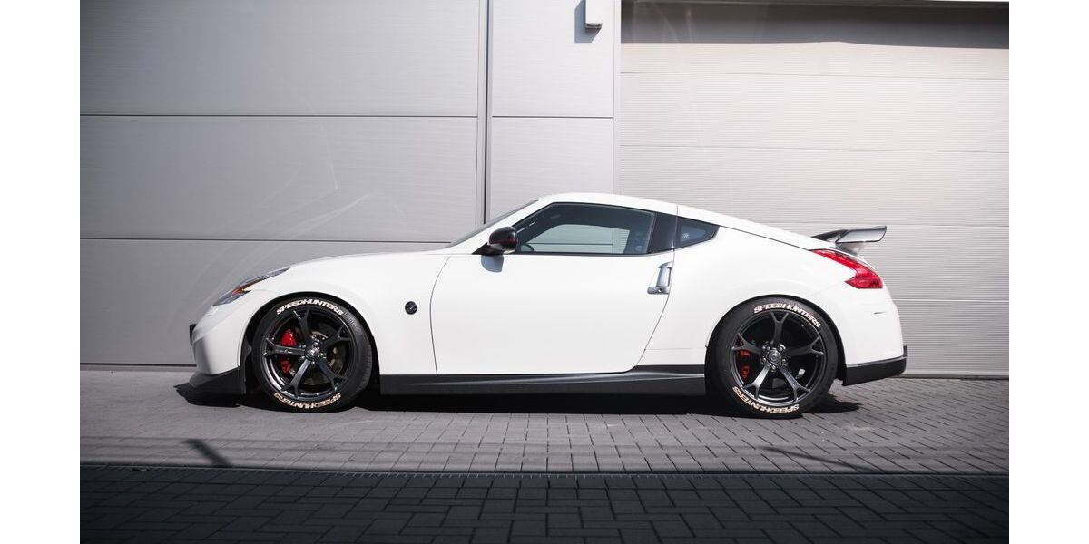 Nissan 370Z 33.300 km 44.900 &euro; Holzwickede 59439