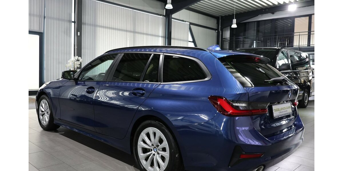BMW 320d Touring SPORT BLUE & BEIGE / PANORAMA, LED 115.000 km 24.993 &euro; Hamm 59077