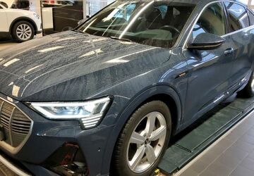 Audi e-tron 54.326 km 34.050 &euro; Hagen 58091