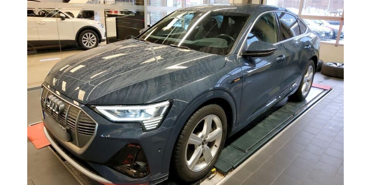 Audi e-tron 54.326 km 34.050 &euro; Hagen 58091
