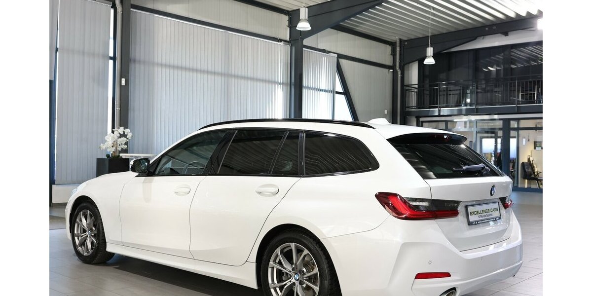 BMW 318d Touring SPORT WHITE & BROWN / CURVED+HUD 114.000 km 25.777 &euro; Hamm 59077