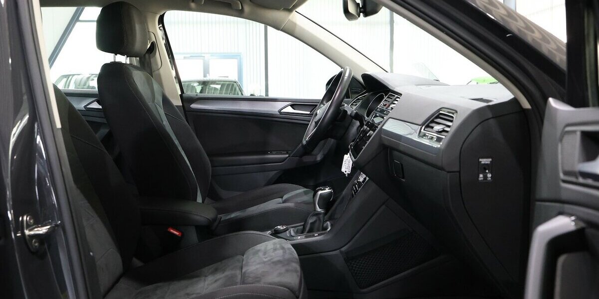 VW Tiguan 2.0 TDI DSG 4M IQ LIFE LED, HEAD-UP, NAVI 105.000 km 23.888 &euro; Hamm 59077