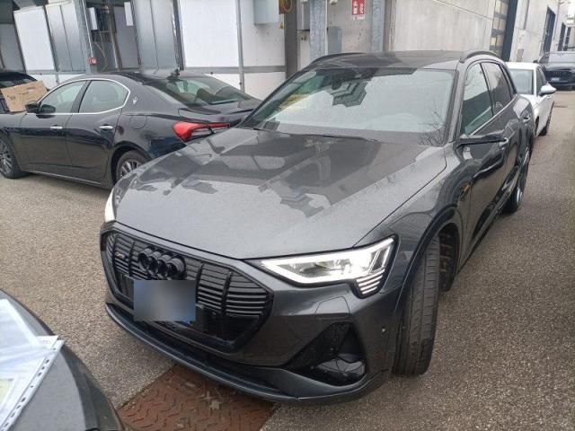Audi e-tron 76.811 km 39.290 &euro; Hagen 58091