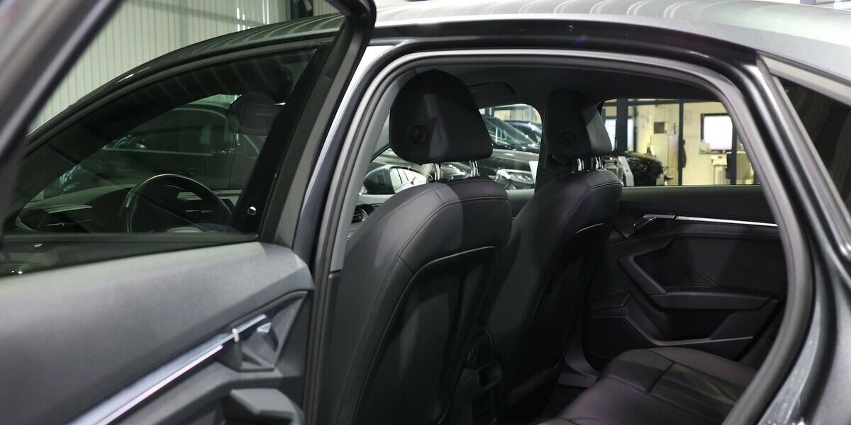 Audi A3 LIMOUSINE 30 TFSI S-LINE MATRIX, VOLL-LEDER 60.000 km 25.777 &euro; Hamm 59077