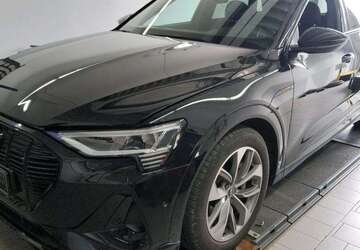Audi e-tron 29.739 km 29.645 &euro; Hagen 58091