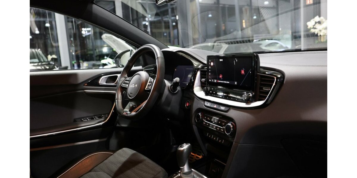 Kia cee´d 1.6 DCT GT-LINE SPORT LED, VIRTUAL-COCKPIT 66.000 km 20.444 &euro; Hamm 59077