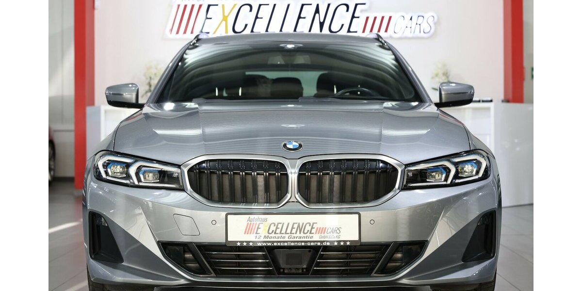 BMW 318d Touring SPORT / PANORAMA,LEDER,CURVED+HUD 53.000 km 28.993 &euro; Hamm 59077
