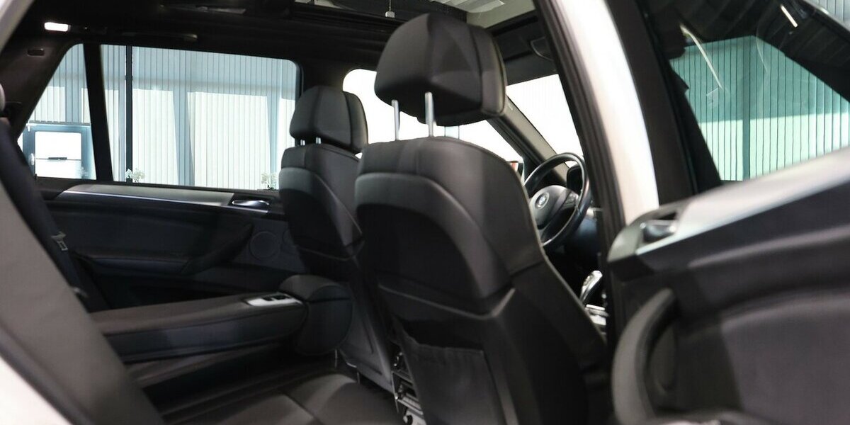 BMW X5 M xDrive50i WHITE M-SPORTPAKET / PANORAMA 66.000 km 20.500 &euro; Hamm 59077