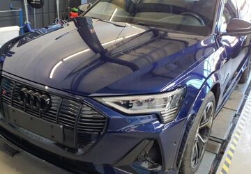 Audi e-tron 39.997 km 41.520 &euro; Hagen 58091