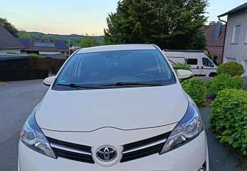 Toyota Verso 70.000 km 12.000 &euro; Menden (Sauerland), Stadt 58710