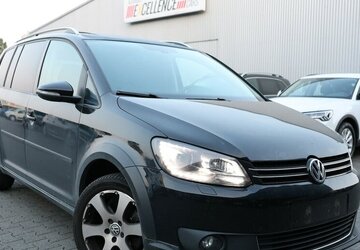 VW Touran CROSS 2.0 TDI DSG FAMILY / BI-XENON 260.000 km 5.902 &euro; Hamm 59077