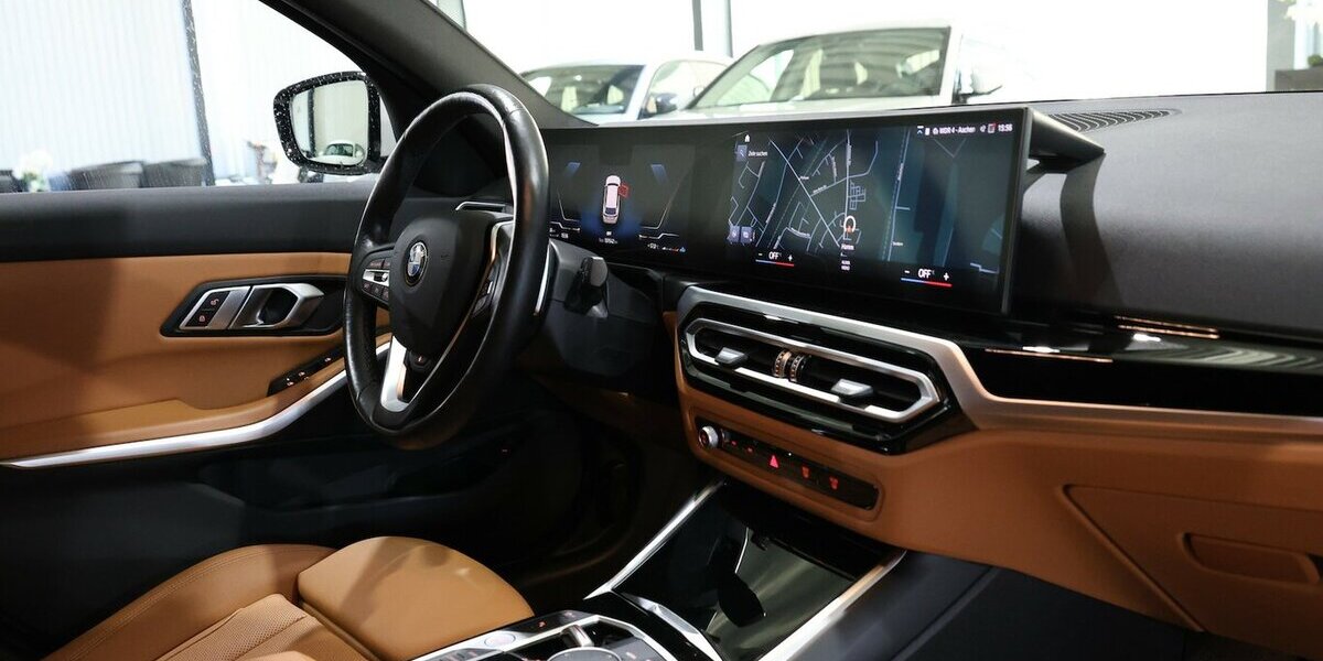 BMW 318d Touring SPORT WHITE & BROWN / CURCED, LED 100.000 km 26.777 &euro; Hamm 59077