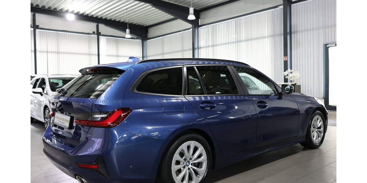 BMW 320d Touring SPORT BLUE & BEIGE / PANORAMA, LED 115.000 km 24.993 &euro; Hamm 59077