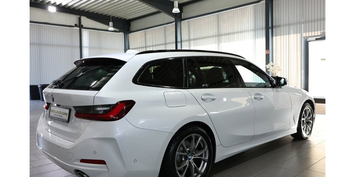 BMW 318d Touring SPORT WHITE & BROWN / CURCED, LED 100.000 km 26.777 &euro; Hamm 59077