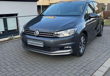 VW Touran 87.600 km 17.495 &euro; Dortmund 44265