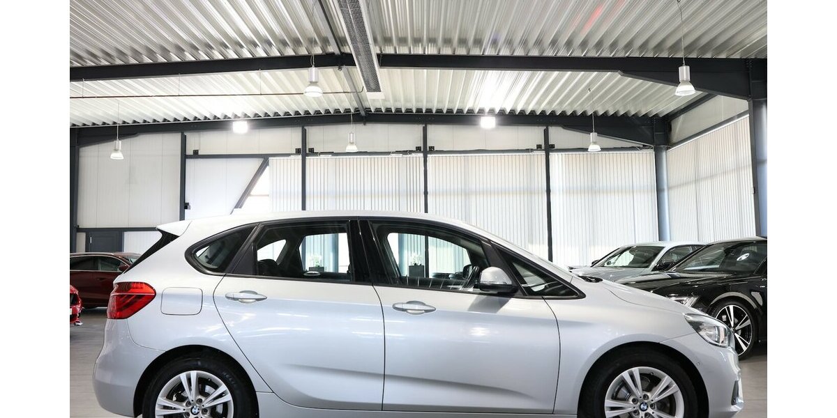 BMW 218 Active Tourer d Advantage LED / NAVI+ / AHK 119.000 km 13.992 &euro; Hamm 59077