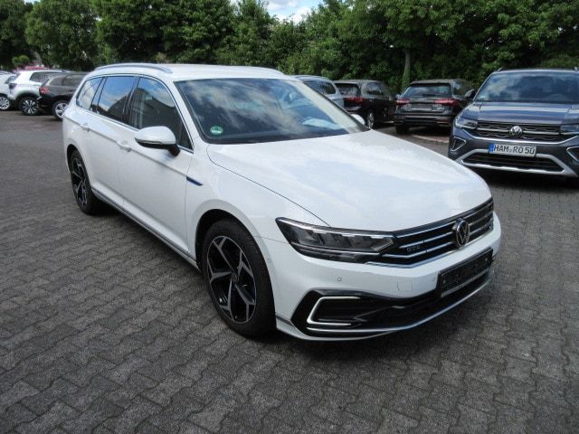 VW Passat Variant 49.640 km 24.988 &euro; Bergkamen 59192