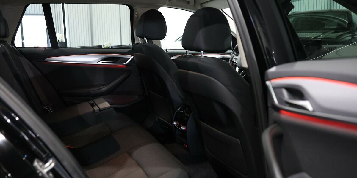 BMW 520i Touring BUSINESS / LIVE-COCKPIT-PRO+ / LED 140.000 km 24.777 &euro; Hamm 59077