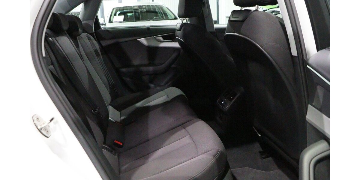 Audi A4 LIMOUSINE 40 TDI S-LINE / MATRIX-LED / 109.000 km 27.555 &euro; Hamm 59077