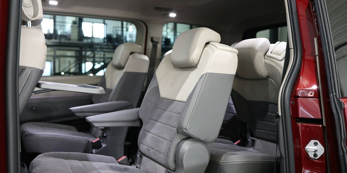 VW T7 Multivan 1.4 TSI EHYBRID ENERGETIC / 7-SITZER 58.000 km 45.991 &euro; Hamm 59077