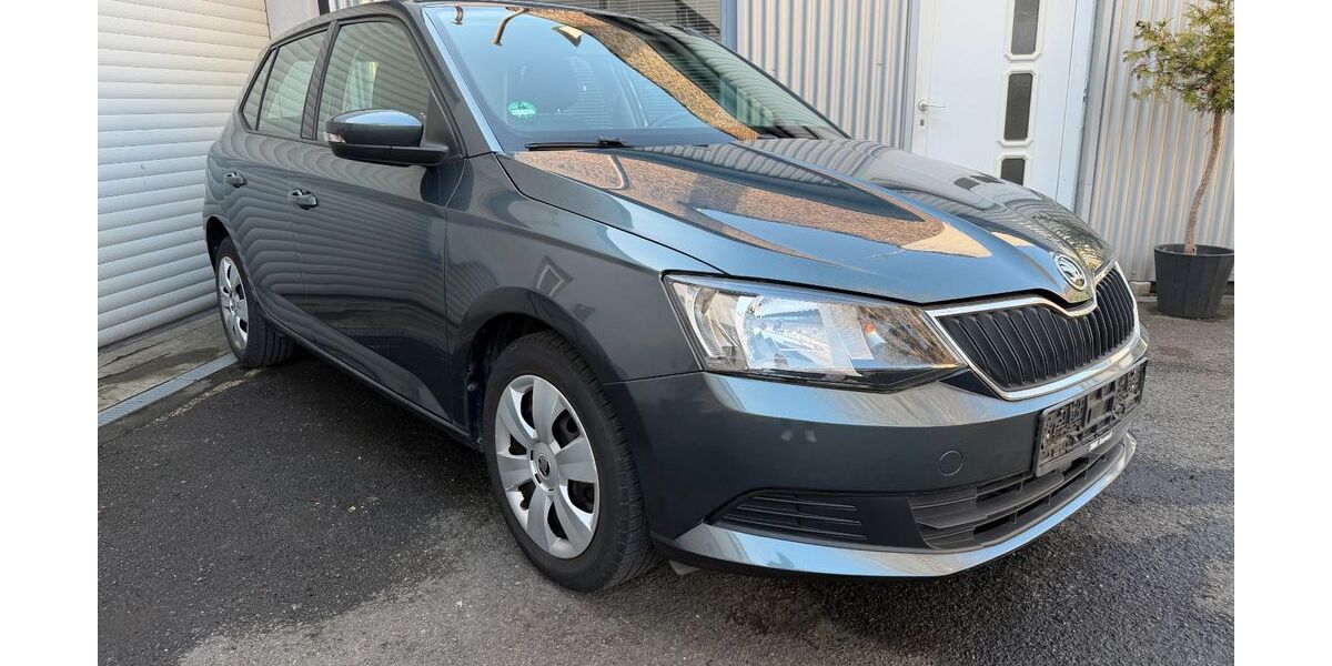 Skoda Fabia 115.130 km 6.490 &euro; Iserlohn 58636
