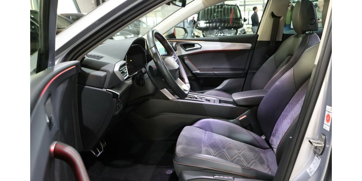 Seat Leon ST 2.0 TDI DSG FR-SPORT-PLUS / LED,PANORAMA 142.000 km 20.777 &euro; Hamm 59077