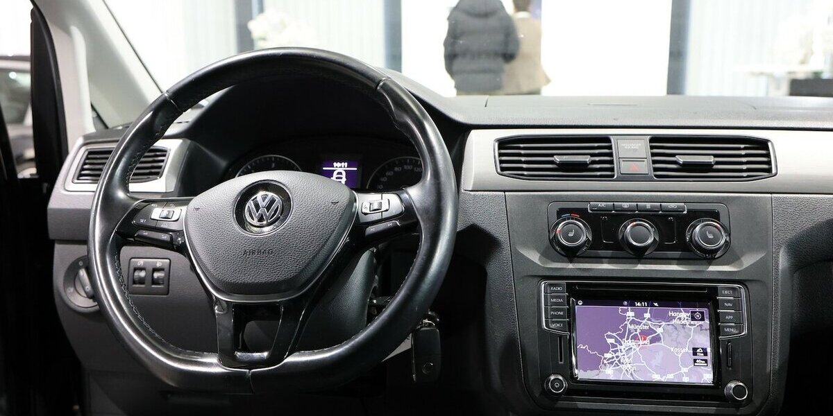 VW Caddy Maxi KOMBI 2.0 TDI DSG 1.HAND / NAVI+, ACC 143.000 km 21.777 &euro; Hamm 59077